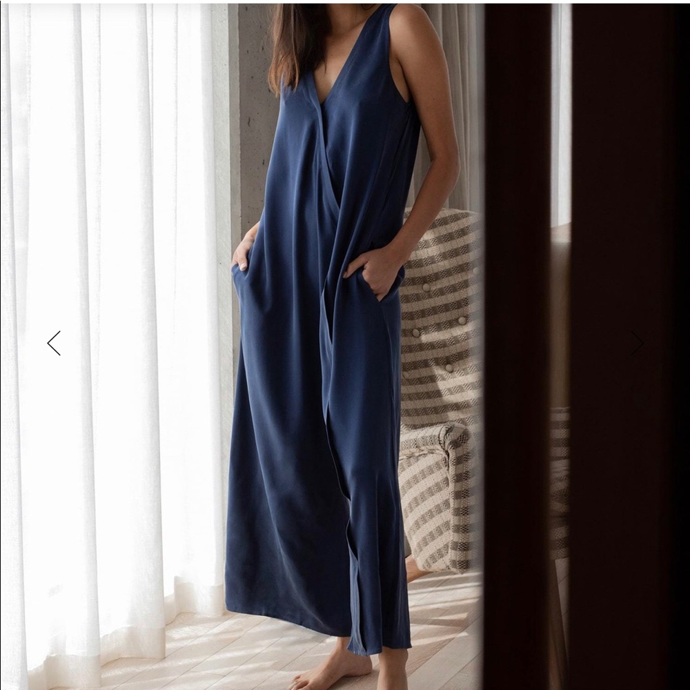 NIB Lunya Washable Silk Double V Jumpsuit